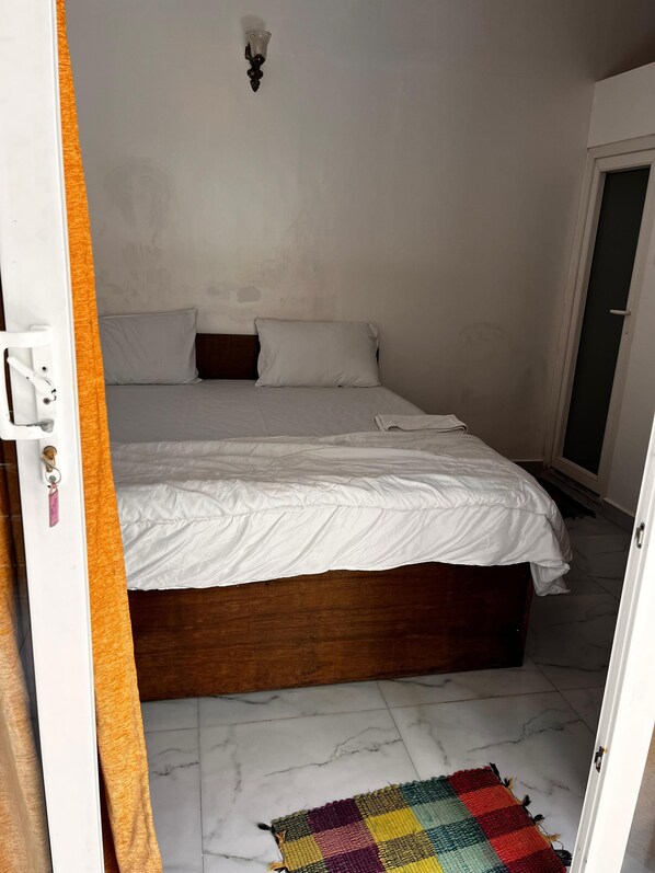 Family Room | Free WiFi