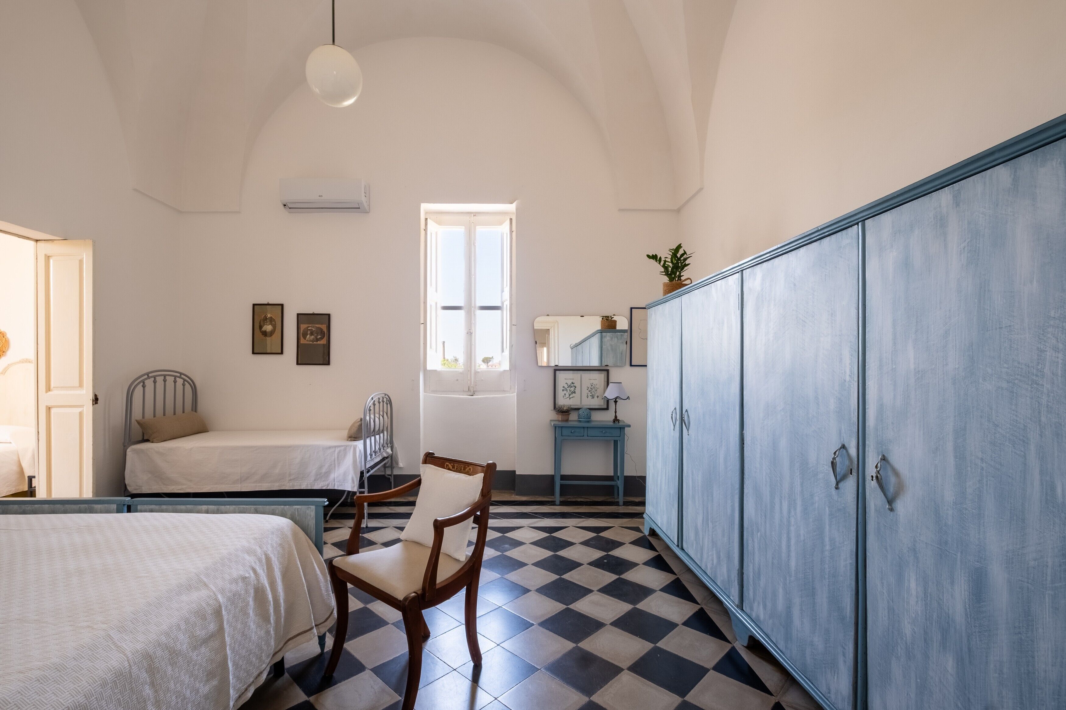 4 chambres, fer et planche à repasser, Wi-Fi, draps fournis