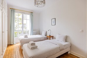 2 bedrooms, iron/ironing board, WiFi, bed sheets - Parc Montsouris - Dans un joli square au calme - 2 chambres (Paris)