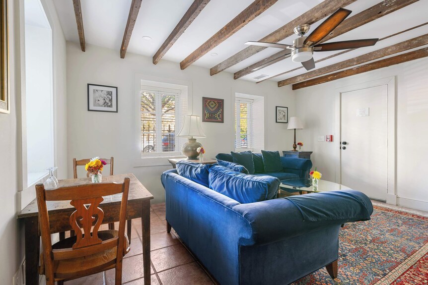 Chic Downtown King Bd Apartment + Parking - Charleston