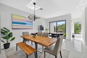 Dining - Modern 4BR Home with Rooftop Oasis (Sarasota)