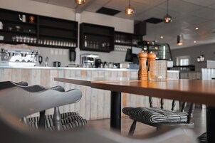 Café da manhã, almoço e jantar