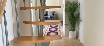 Metro Apartment cozy and spacious closed to Transport Facilities,