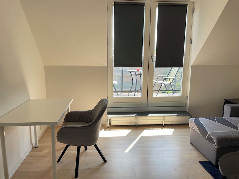 Metro Apartment Cozy And Spacious Closed To Transport Facilities, - Copenhagen