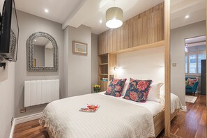 Comfort Apartment, City View | Free WiFi - Stylish 1Bed Apartment in Notting Hill (London)