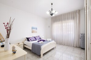 3 camere, Wi-Fi, lenzuola