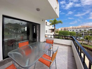 Outdoor dining - Cristian Sur 47 - One Bed (Los Cristianos)