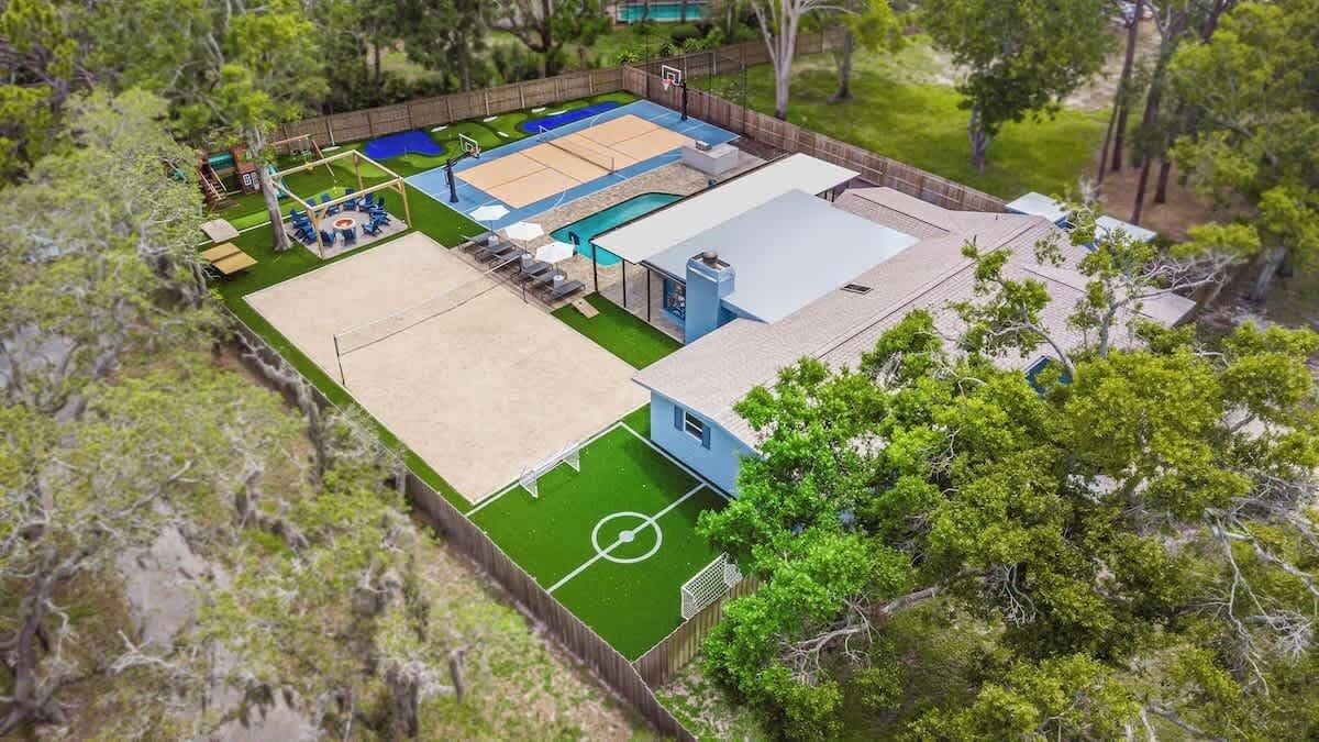 Sport court