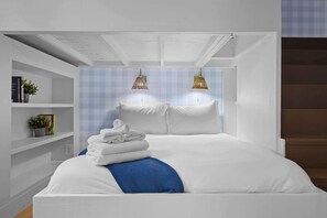 5 bedrooms, desk, iron/ironing board, free WiFi