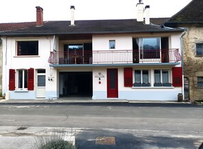 Exterior - Apartment 'Détente' with Balcony and Wi-Fi (Chamole)