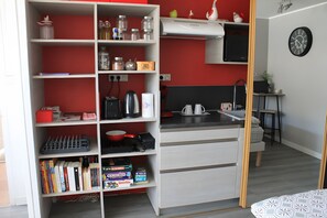 Interior - Studio Apartment 'Chamole' with Wi-Fi (Chamole)