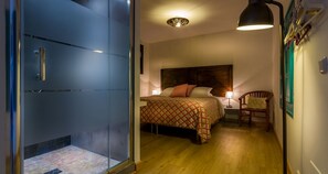 Iron/ironing board, internet - Lovely house, large roof terrace, 10 minutes from the beach! (Ojén)