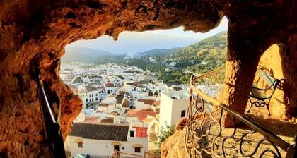 Great home with best roof terrace and view