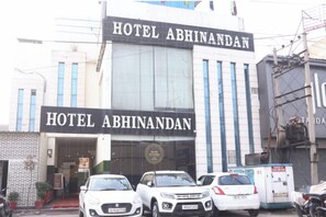 Exterior - Hotel Abhinandan Panipat (Panipat)