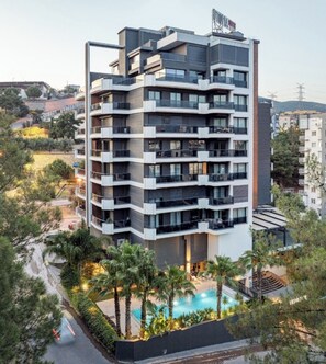 المنشأة من الخارج