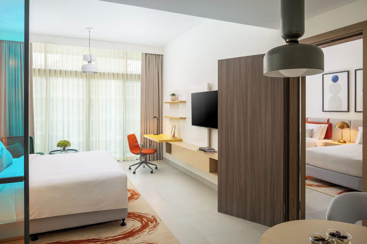 Habitación familiar, habitaciones comunicadas | Ropa de cama hipoalergénica, caja fuerte, escritorio
