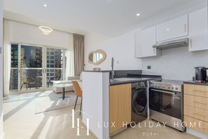 Apartment, City View | Private kitchen - LUX The Marina View Suite 3 (Dubai)