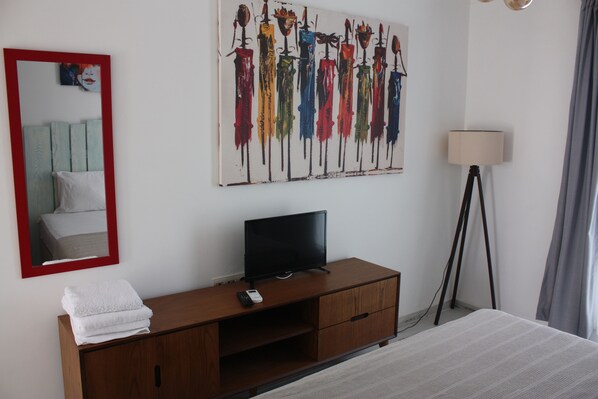 Desk, laptop workspace, soundproofing, iron/ironing board