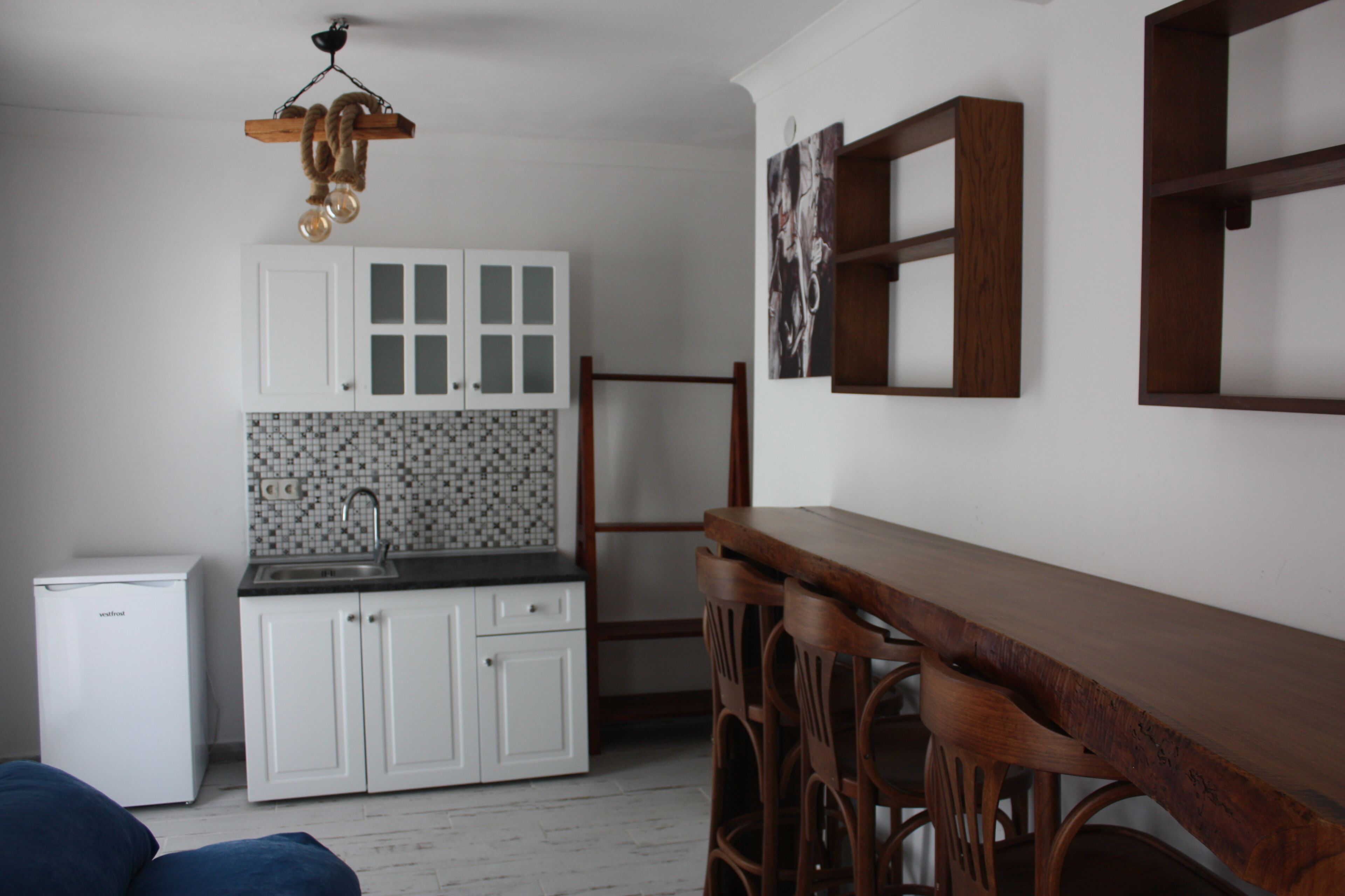 Comfort Apartment, Balcony, Garden View | Private kitchen