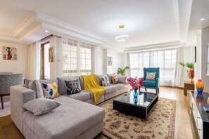 Apartment, 4 Bedrooms, Accessible, Smoking | Living room - Luxurious 4 Bedroom Apartment With a Rooftop Pool in Kilimani (Nairobi)