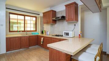 Apartment, 4 Schlafzimmer, barrierefrei, Raucher | Innenbereich