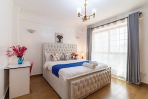 Apartment, 4 Bedrooms, Accessible, Smoking - Luxurious 4 Bedroom Apartment With a Rooftop Pool in Kilimani (Nairobi)