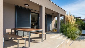 Outdoor dining - Vila PrivePolai by Villas Guide (Pula)