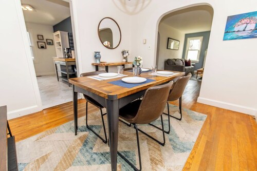 Pet Friendly Hideaway for 4 Close to Annapolis