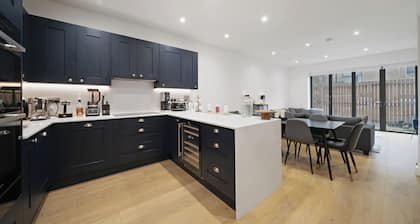NEW! LUX 4BR Townhouse Nr Notting Hill & Hyde Park