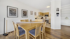 Apartment | Dining - Bright 2-bed With Private Balcony (Canberra)