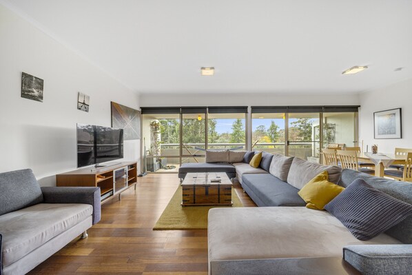 Apartment | Living area - Bright 2-bed With Private Balcony (Canberra)