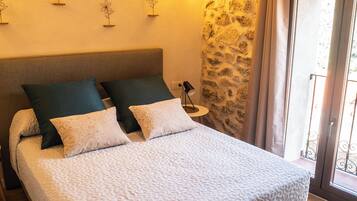 4 slaapkamers, een strijkplank/strijkijzer, wifi, beddengoed