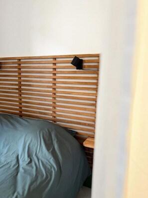 1 bedroom, free WiFi, bed sheets - Le Séquoia (Autun)