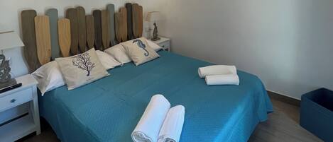 Strykejern/-brett, wi-fi og sengetøy