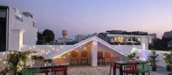 royal spark inn03