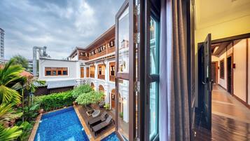 Deluxe Double Room, Pool View | Free WiFi, bed sheets