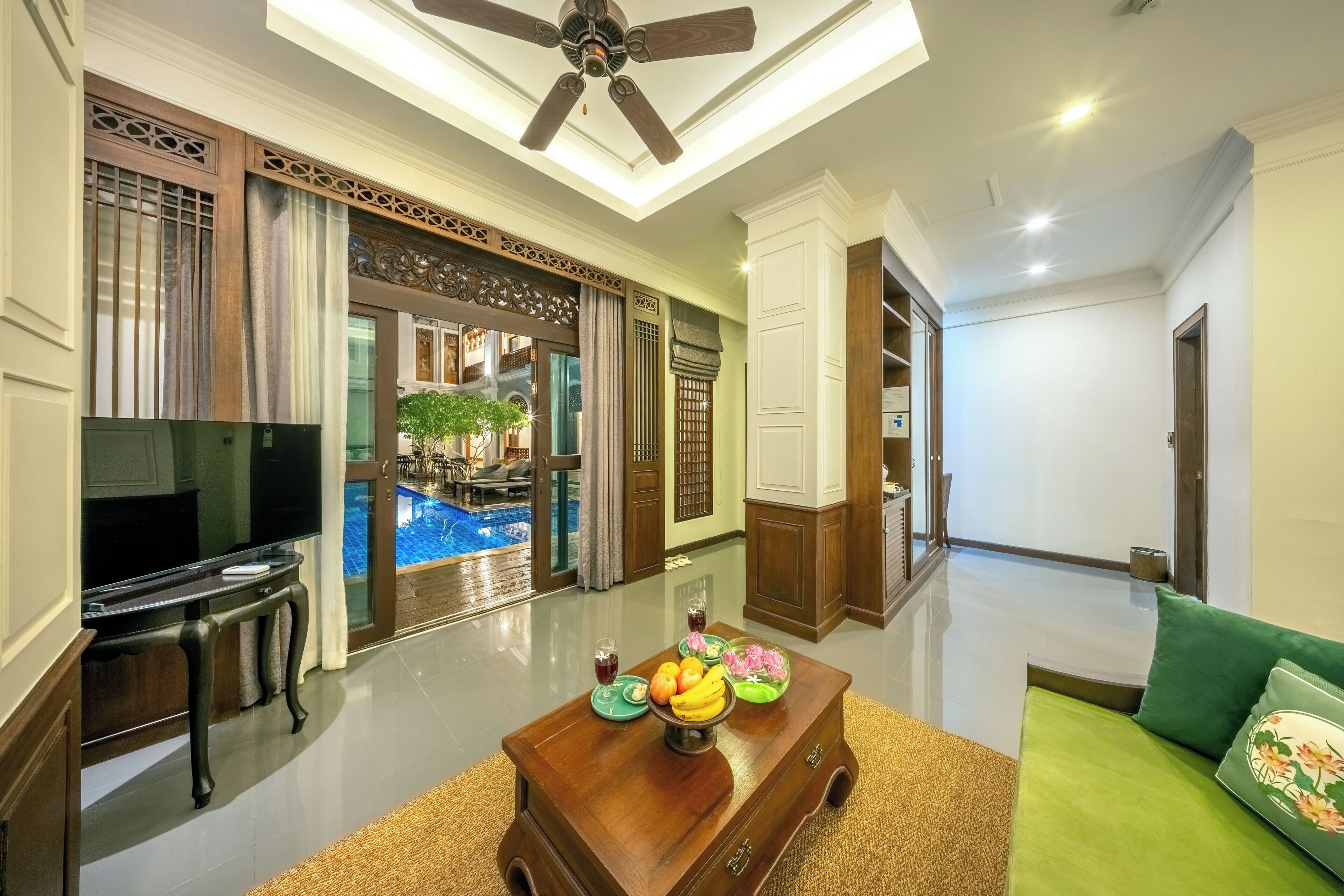Deluxe Pool Access | Zona de estar