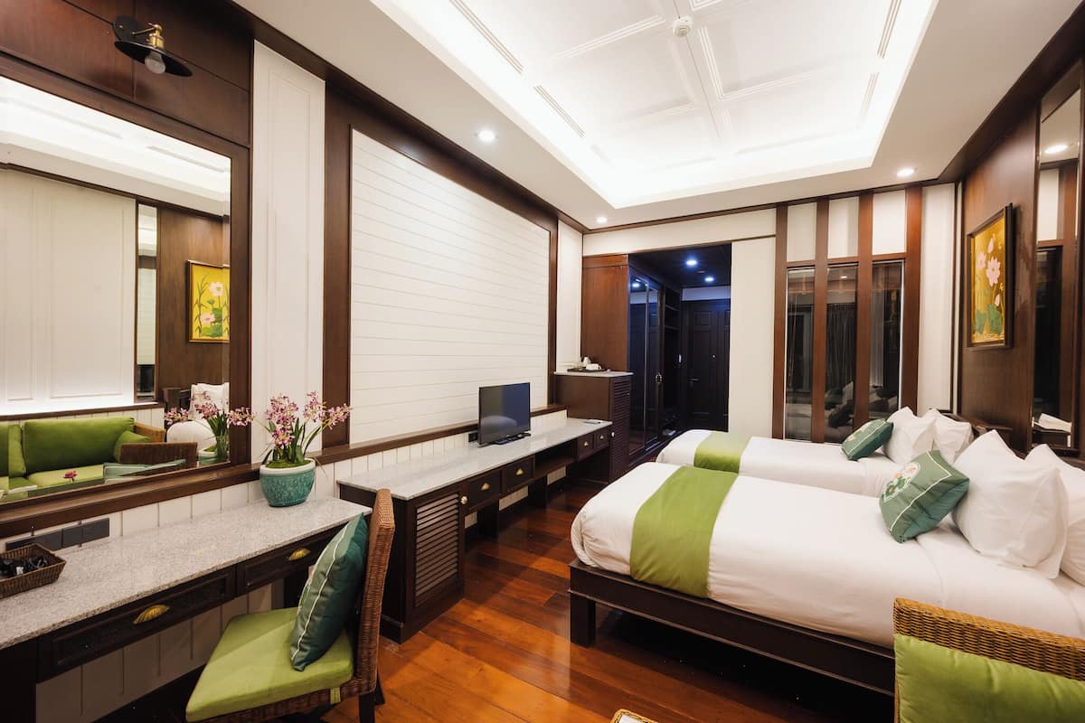 Standard Twin Room | Free WiFi, bed sheets