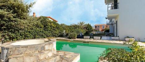 Apartment | Pool