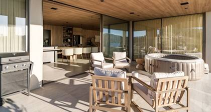 Maison de campagne 'Quinta dos Anjos - GerĂȘs' avec vue sur le lac, Wi-Fi et climatisation