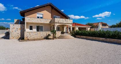 MY Dalmatia - Holiday Home Briscola