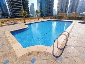 House - Stayshort - Chic Apartment in JBR Sleeps 3 With Canal View (Dubai)