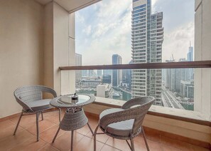 House - Stayshort - Chic Apartment in JBR Sleeps 3 With Canal View (Dubai)