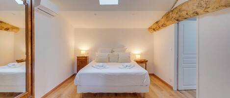 3 chambres, bureau, fer et planche Ă repasser, Wi-Fi