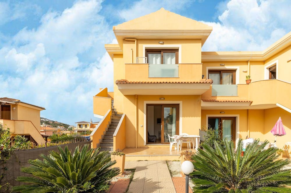 In the Residence, Terrace and air Conditioning - Lu Bagnu