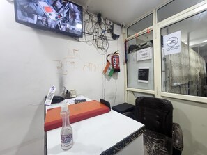 Reception - A ONE HOSTEL (New Delhi)