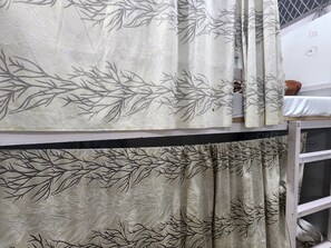 华丽宿舍 | 免费 WiFi、床单