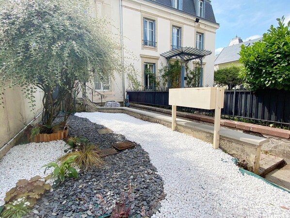 獨棟房屋 | 花園