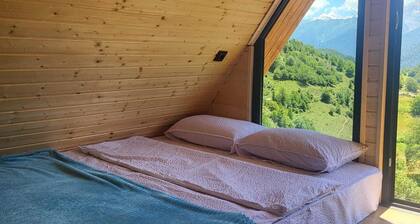 Svanieri cozy cottage in the mountains