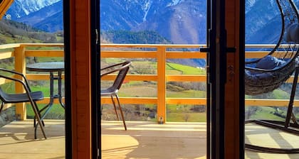 Svanieri cozy cottage in the mountains